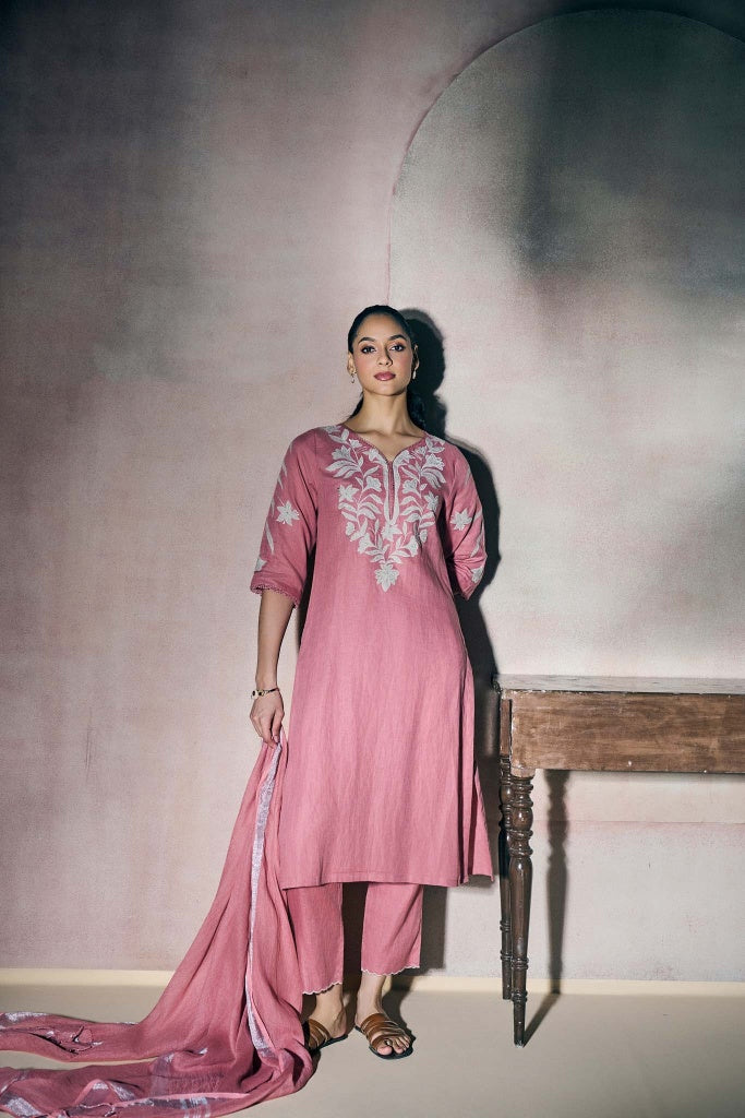 Dusty Rose Linen Kurta Set with Thread Embroidery and Appliqué - Mokshaa