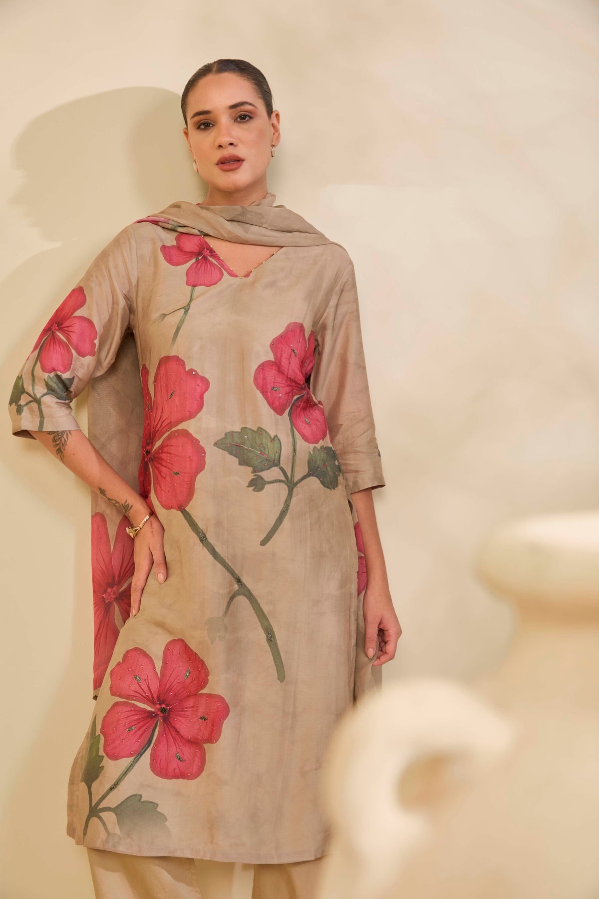 Beige Muslin Kurta Set with Rose Floral Print - Mokshaa