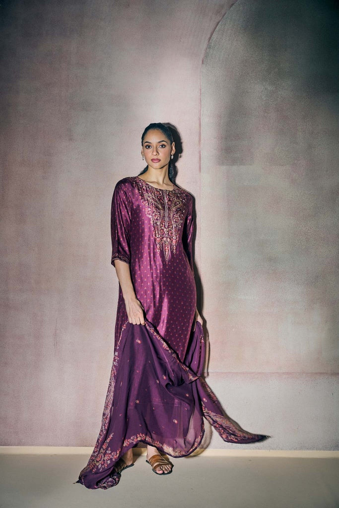Plum Printed Silk Kurta Set with Paisley Thread Embroidery - Mokshaa