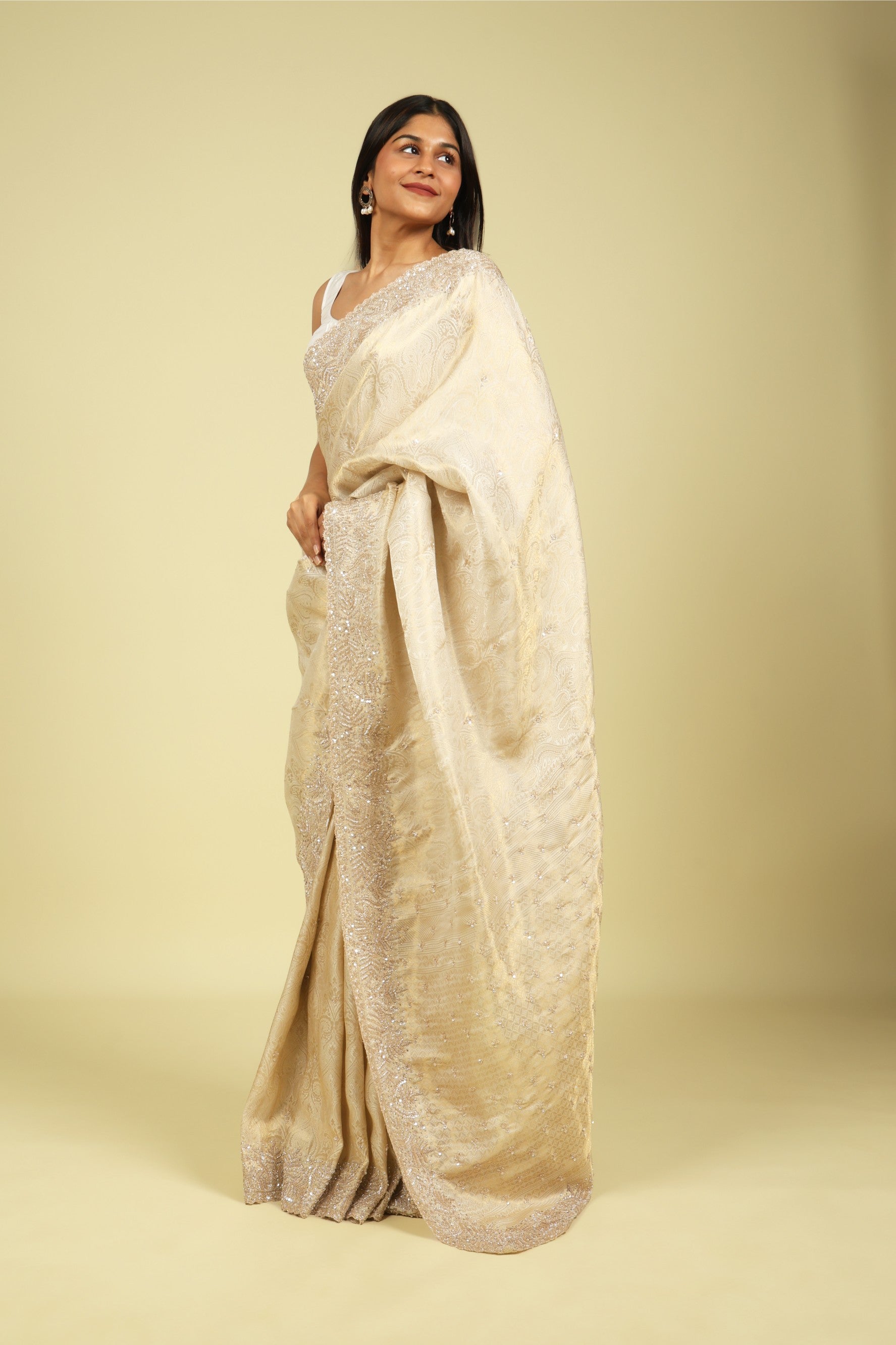 Off White Handloom Silk Saree with Banarasi Zari Weaving & Bead-Sequin Border - Mokshaa