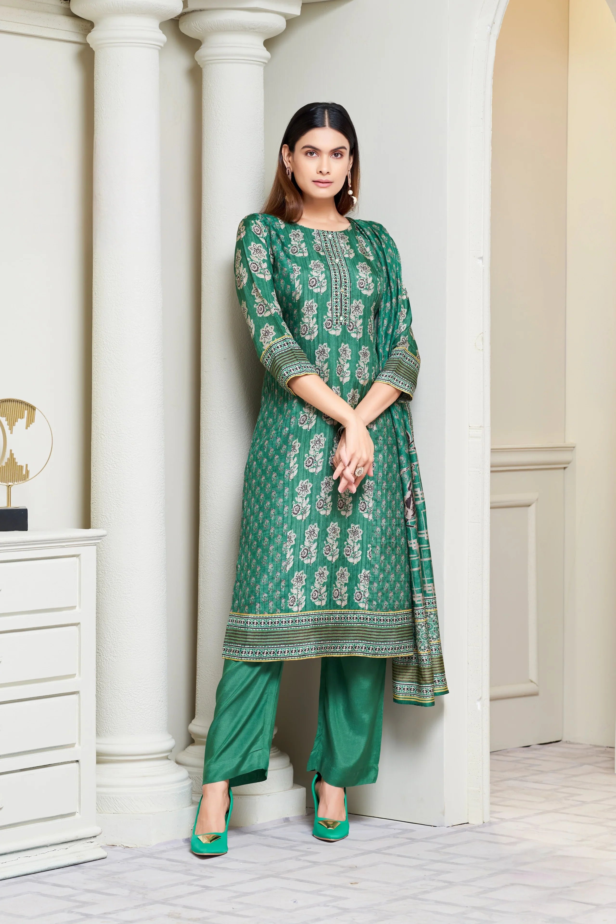 Emerald Green Printed Silk Blend Kurta Set with Statement Dupatta - Mokshaa
