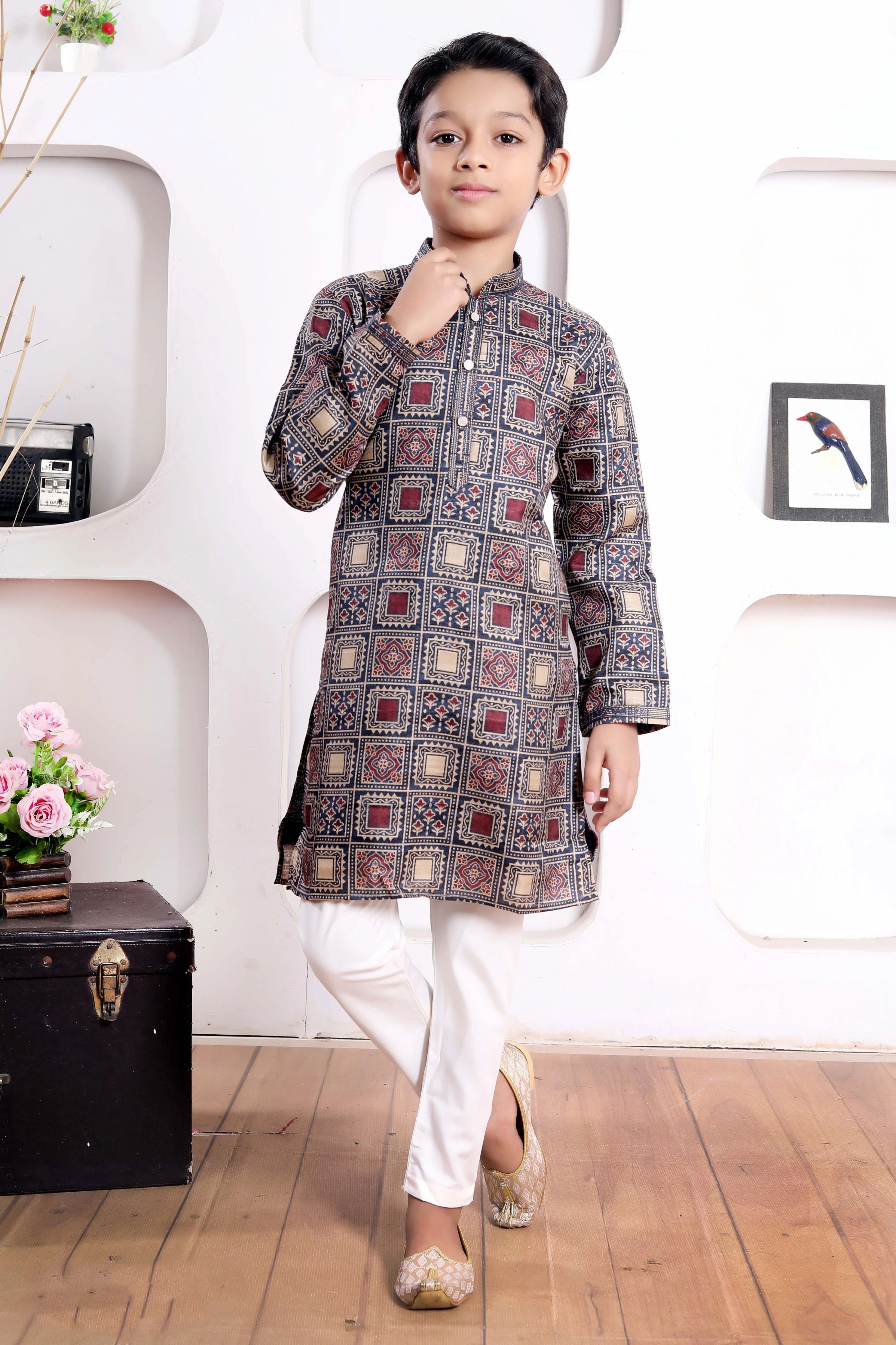 Boys Printed Black Kurta Pajama Set - Mokshaa