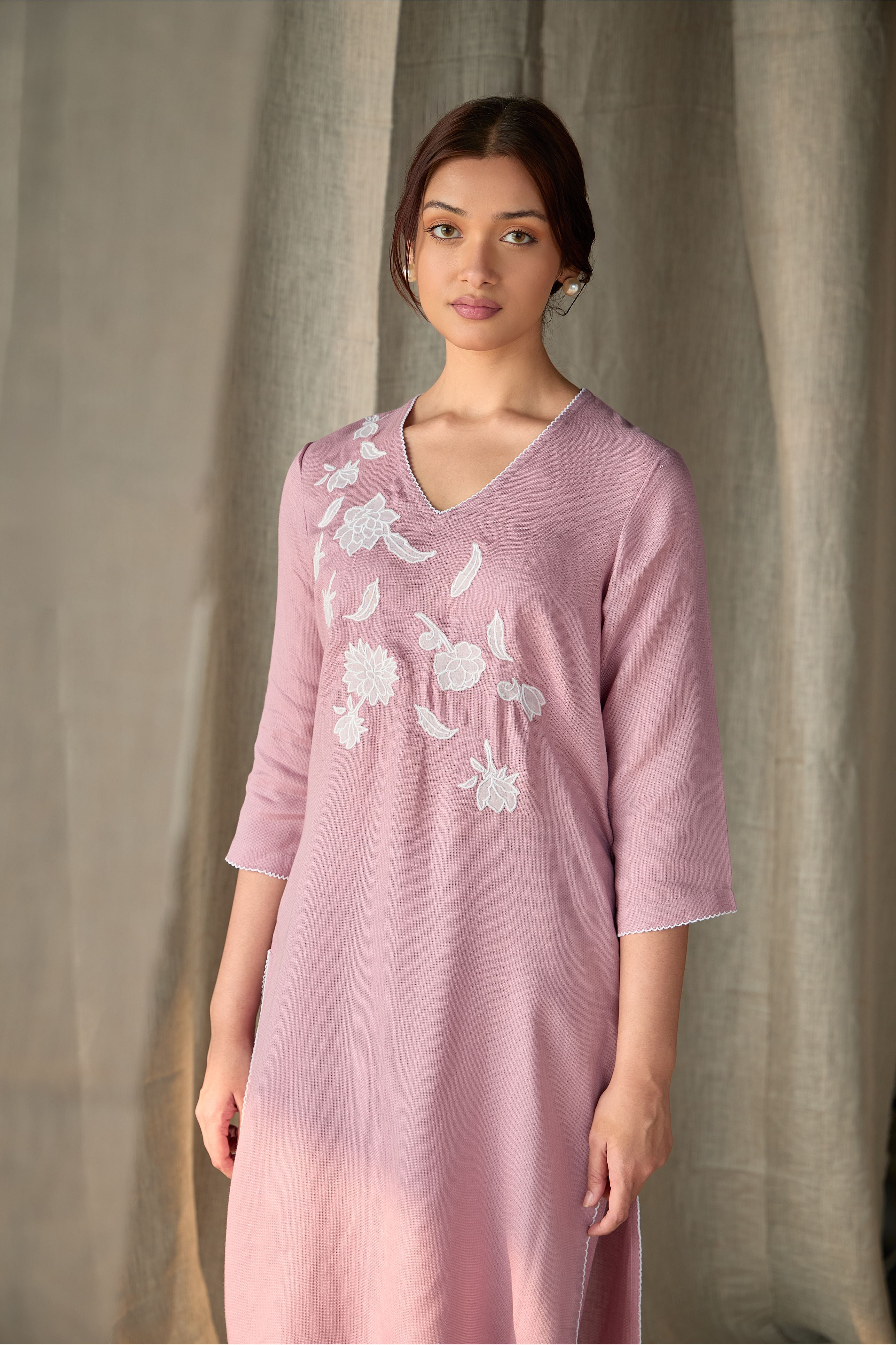 Blossom Pink Applique Linen Kurta Set - Mokshaa