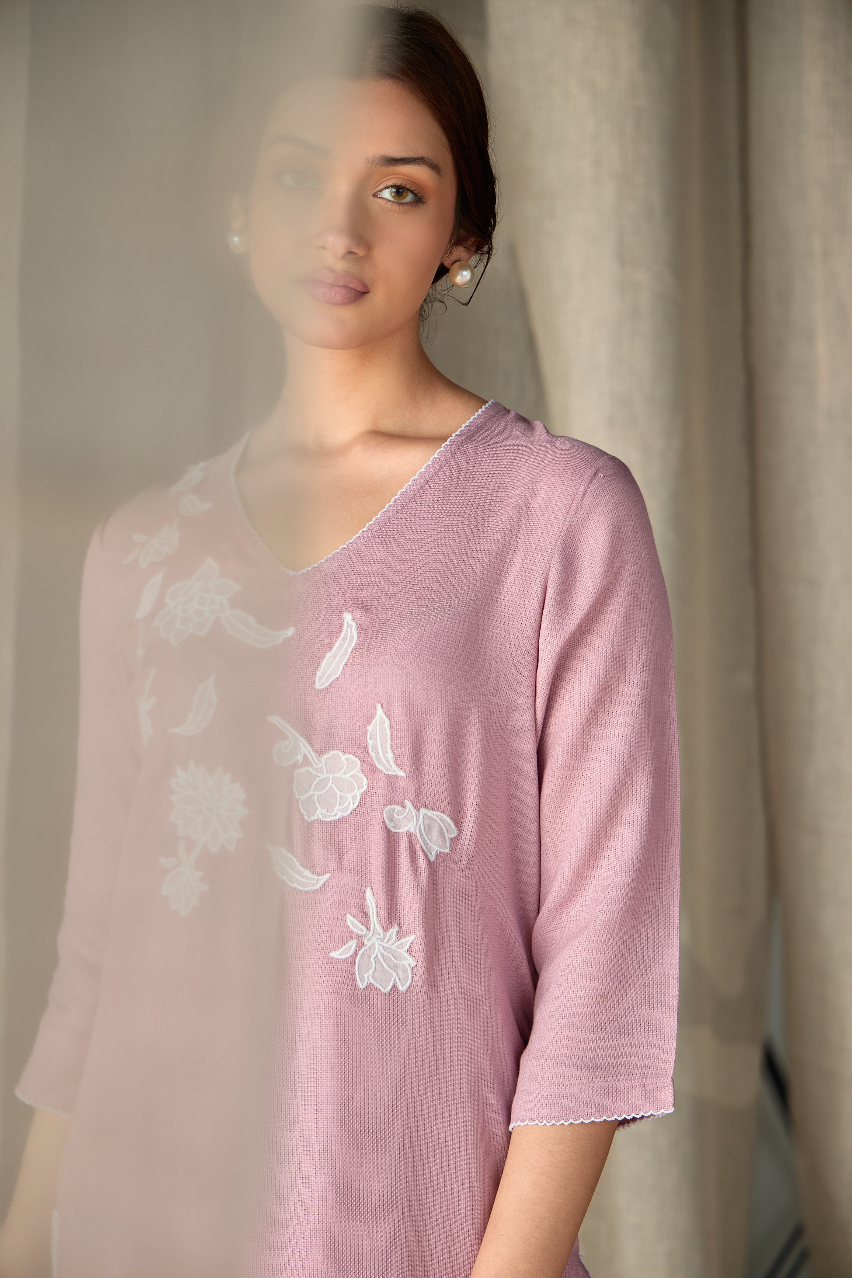 Blossom Pink Applique Linen Kurta Set - Mokshaa