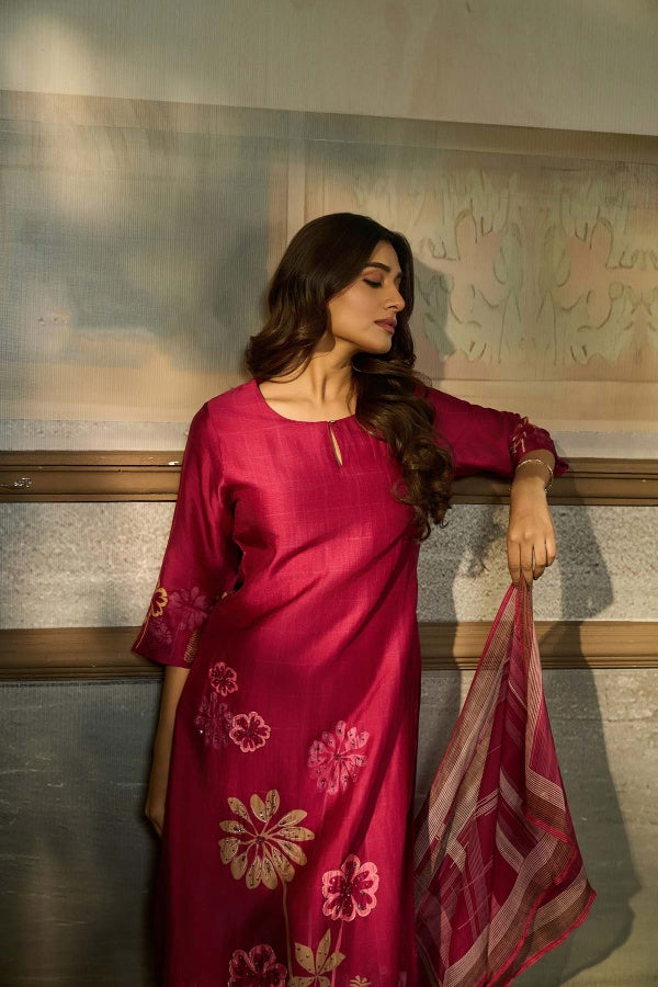 Magenta Silk Printed Kurta Set with Gold Highlights - Mokshaa
