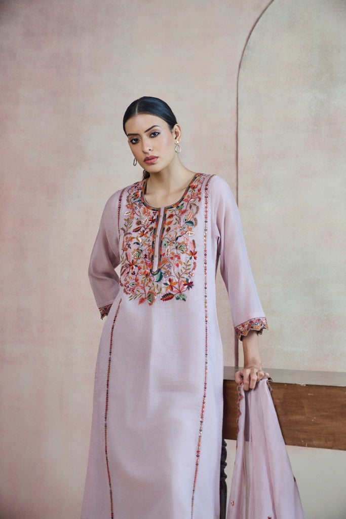 Lilac Mul Chanderi Kurta Set with Floral Thread Embroidery - Mokshaa