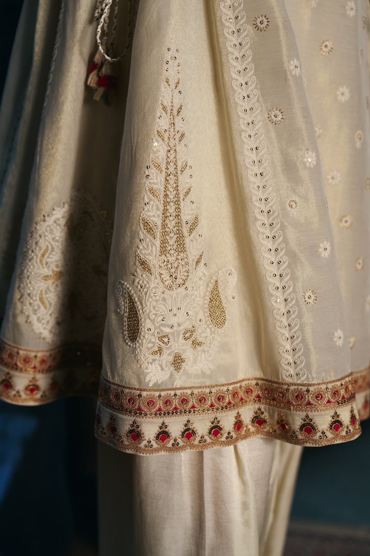 Ivory Tissue Chanderi Kurta Set with Chikankari Thread Work and Tulip Salwar - Mokshaa