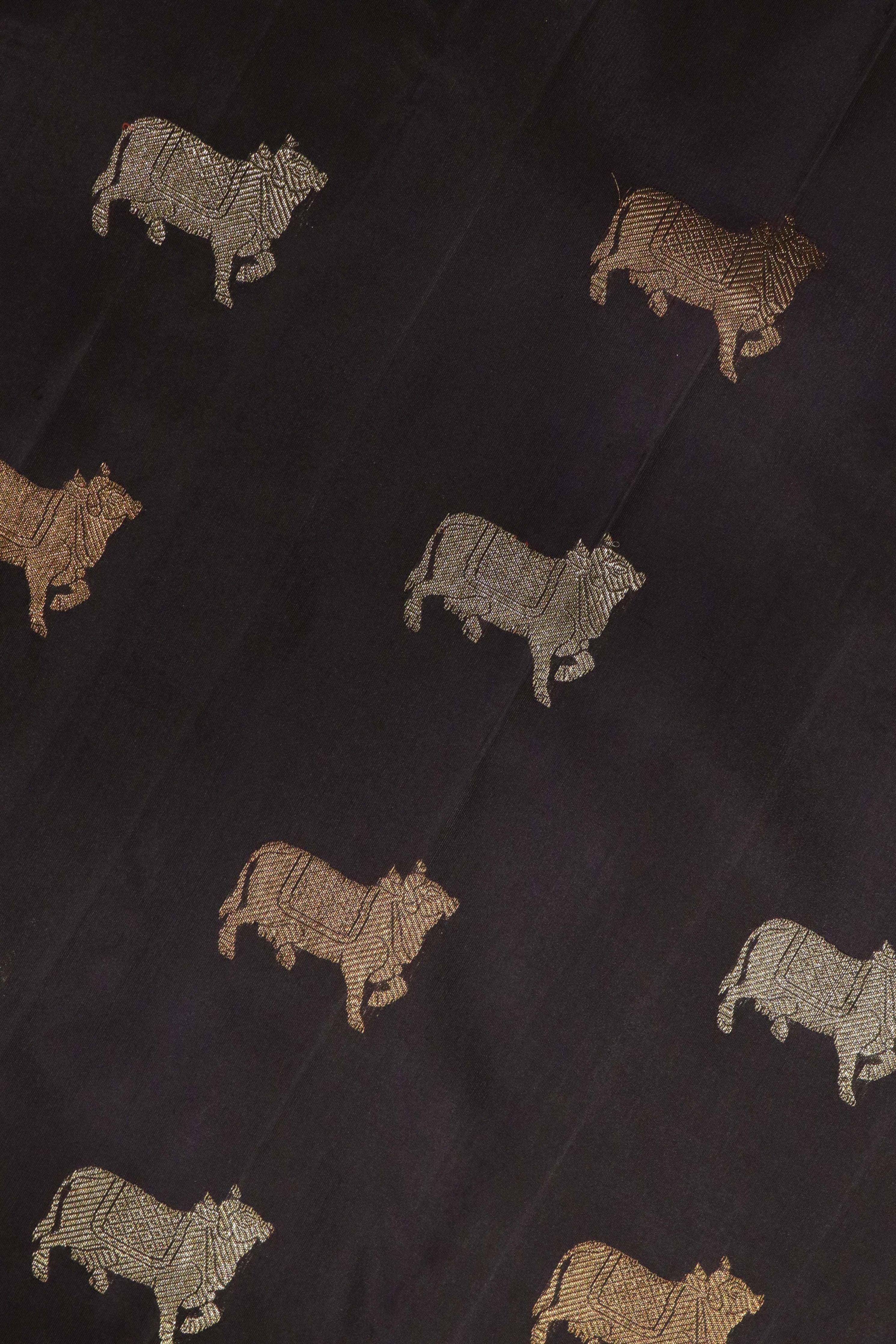 Brownish Purple Kanchipuram Silk Saree with Gold & Silver Cow Motifs and Fancy Border - Mokshaa