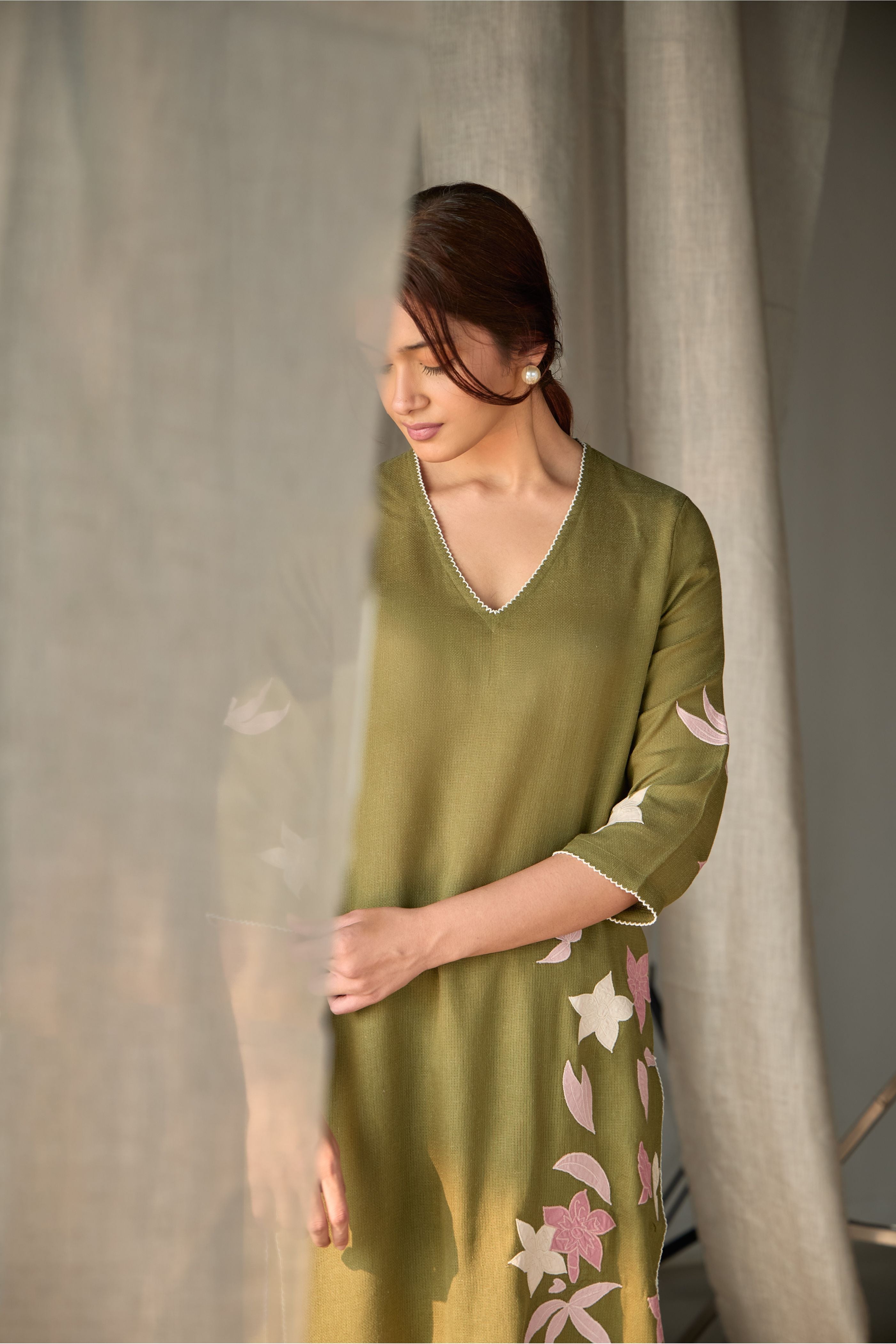 Olive Linen Applique Kurta Set - Mokshaa