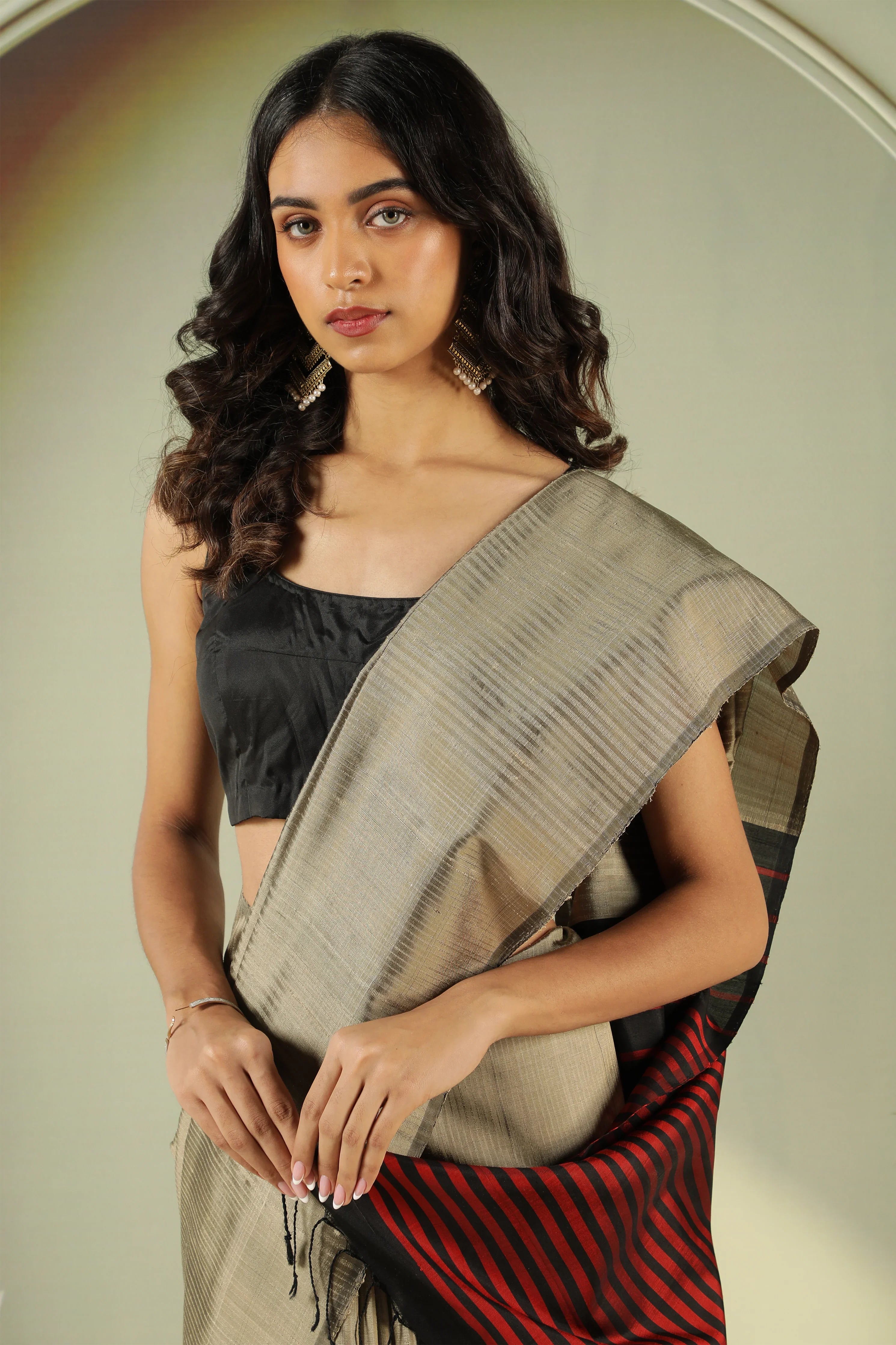 Grey Soft Silk Saree with Contrast Pallu - Mokshaa