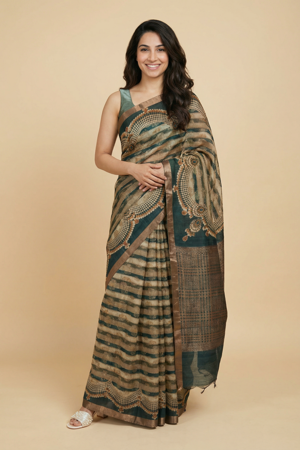 Green Tussar Silk Saree with All-Over Traditional Paisley Print