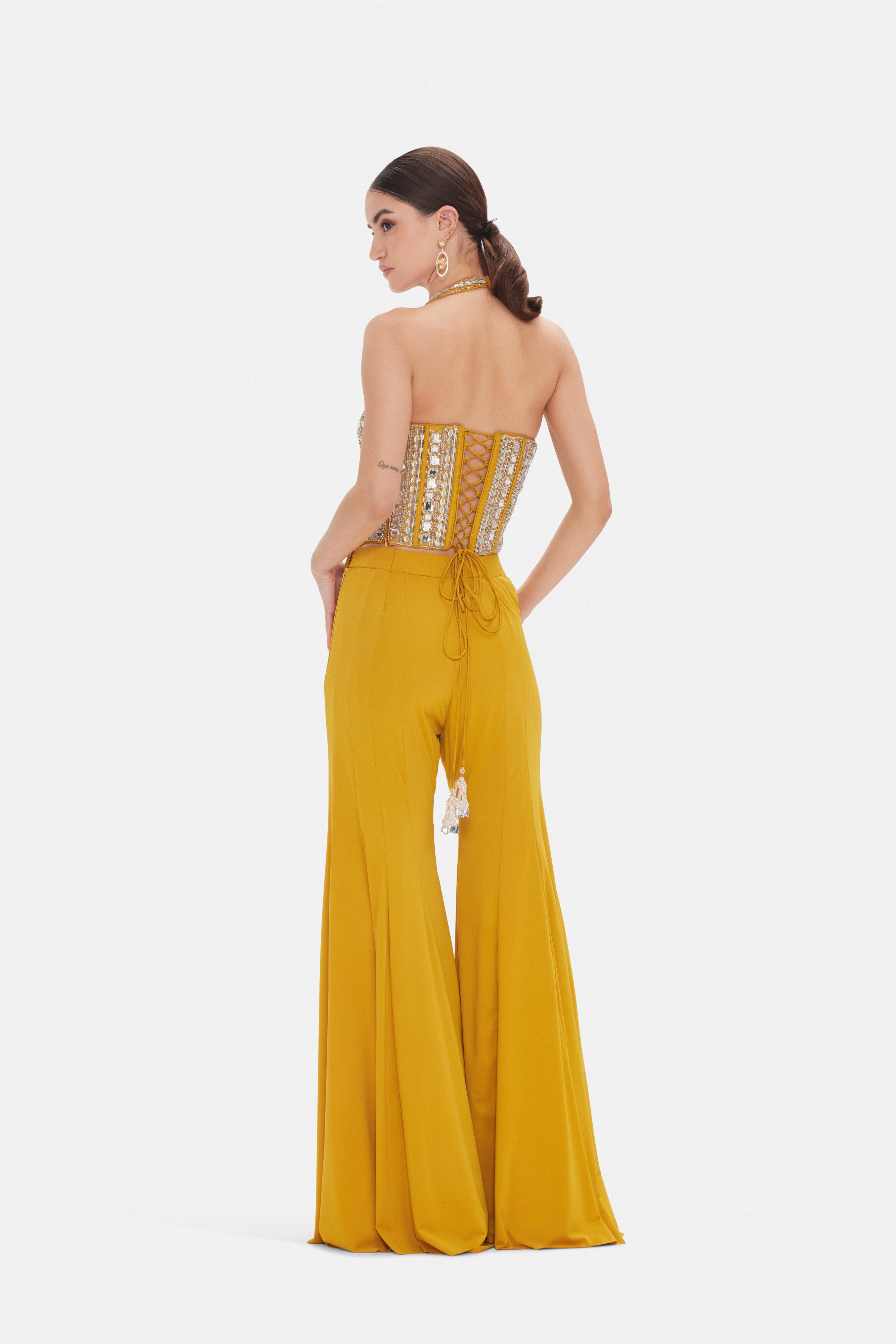 The Modern Ochre Flare Set