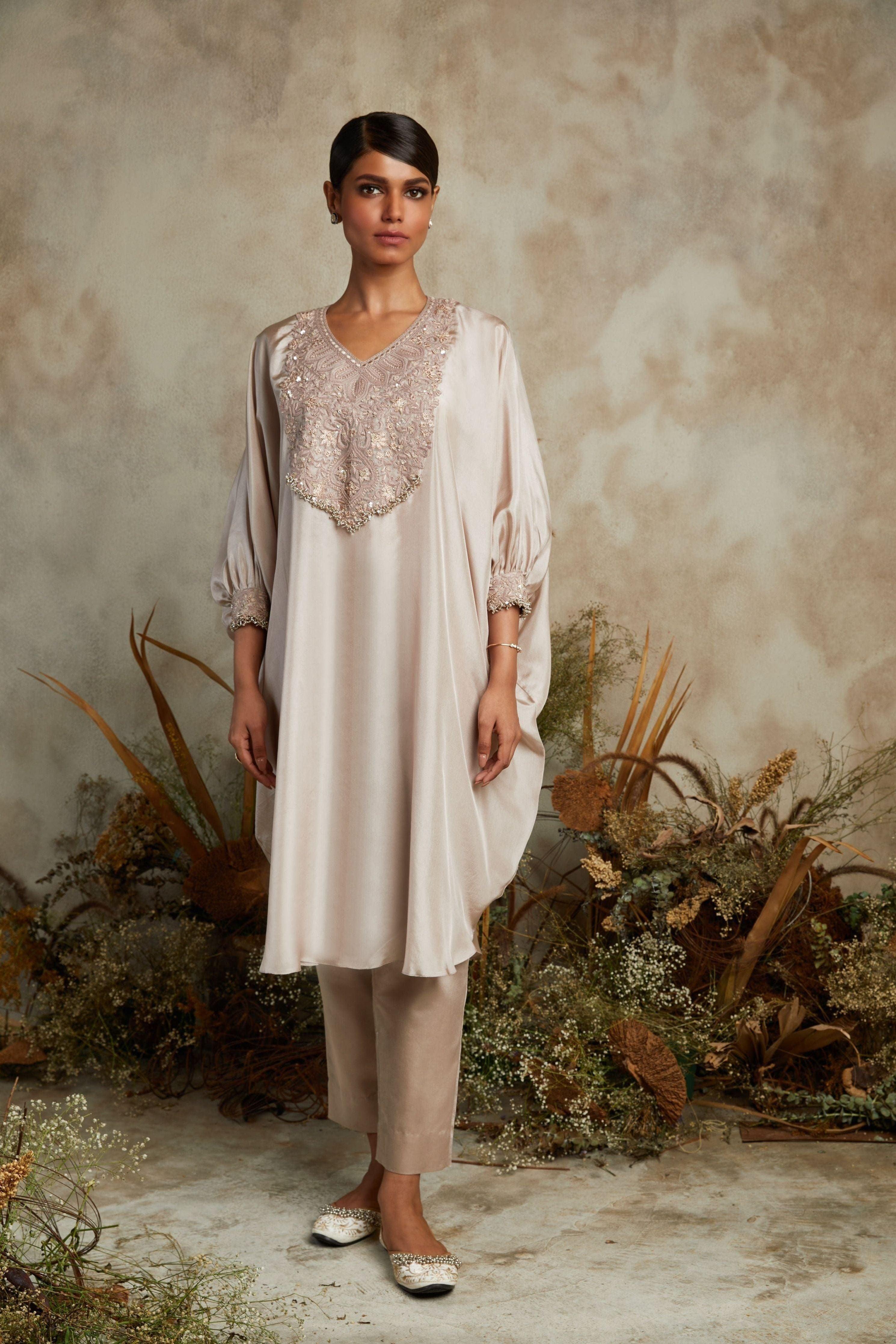 Pale Lavender Habutai Kaftaan With Cotton Satin Pants - Mokshaa