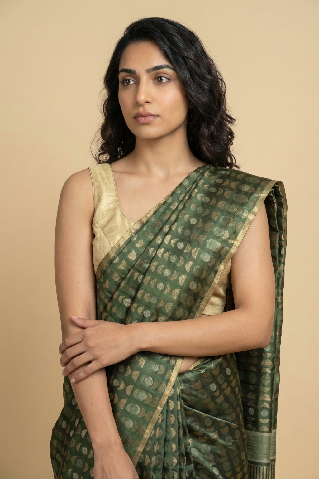 Deep Green Soft Silk Saree with Zari and Thread Motifs & Elegant Border